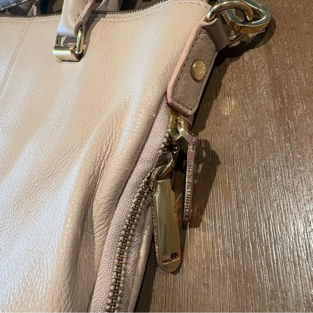 Vince Camuto Dean Beige Leather 2 Handle Satchel-Crossbody Zip Around Expandable - Picture 7 of 13